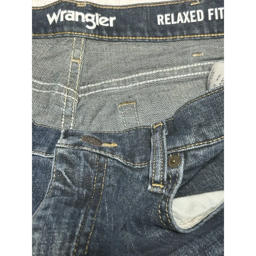 Wrangler Jeans Mens 34x30 99% Cotton 1% Spandex Denim Cowboy Medium Wash VINTAGE